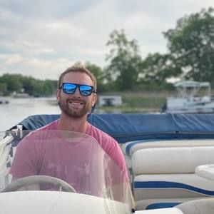 Meet your Posher, Aaron